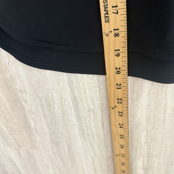 Lululemon On The Fly Pull On Skirt Size 6 Pockets Black Woven Elastic Waist - Picture 9 of 13